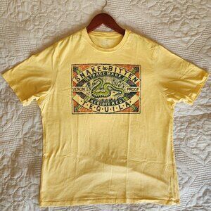 Daniel Cremieux "Snake Bitten" Tee Men's size LG Yellow